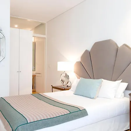 The Art - Homes Apartment