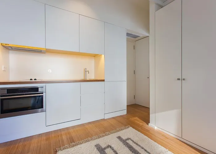 The Art - Homes Apartment *